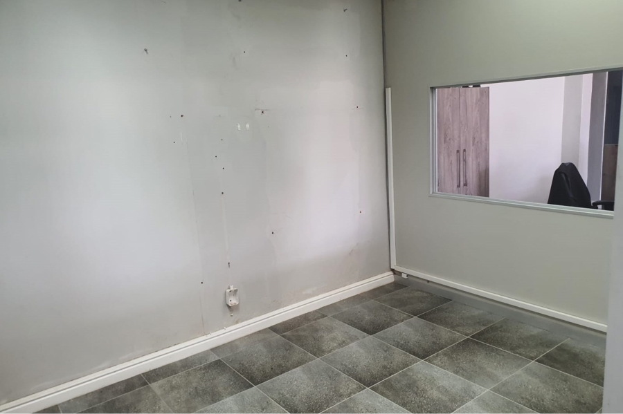 To Let commercial Property for Rent in Walmer Eastern Cape